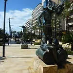 בית הארחה Berlin *